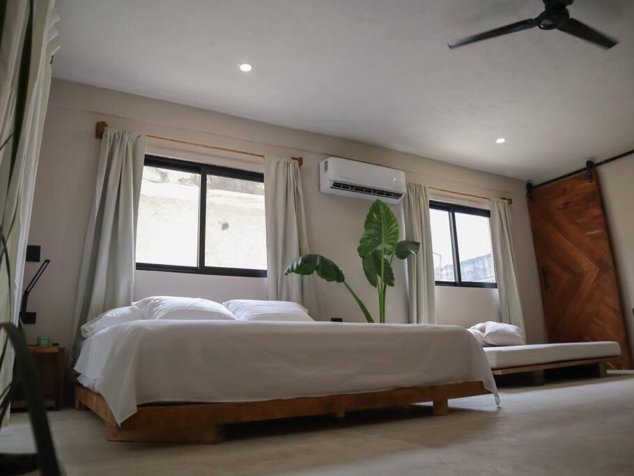 Cozy Tropical For 1-4 Pp In *
